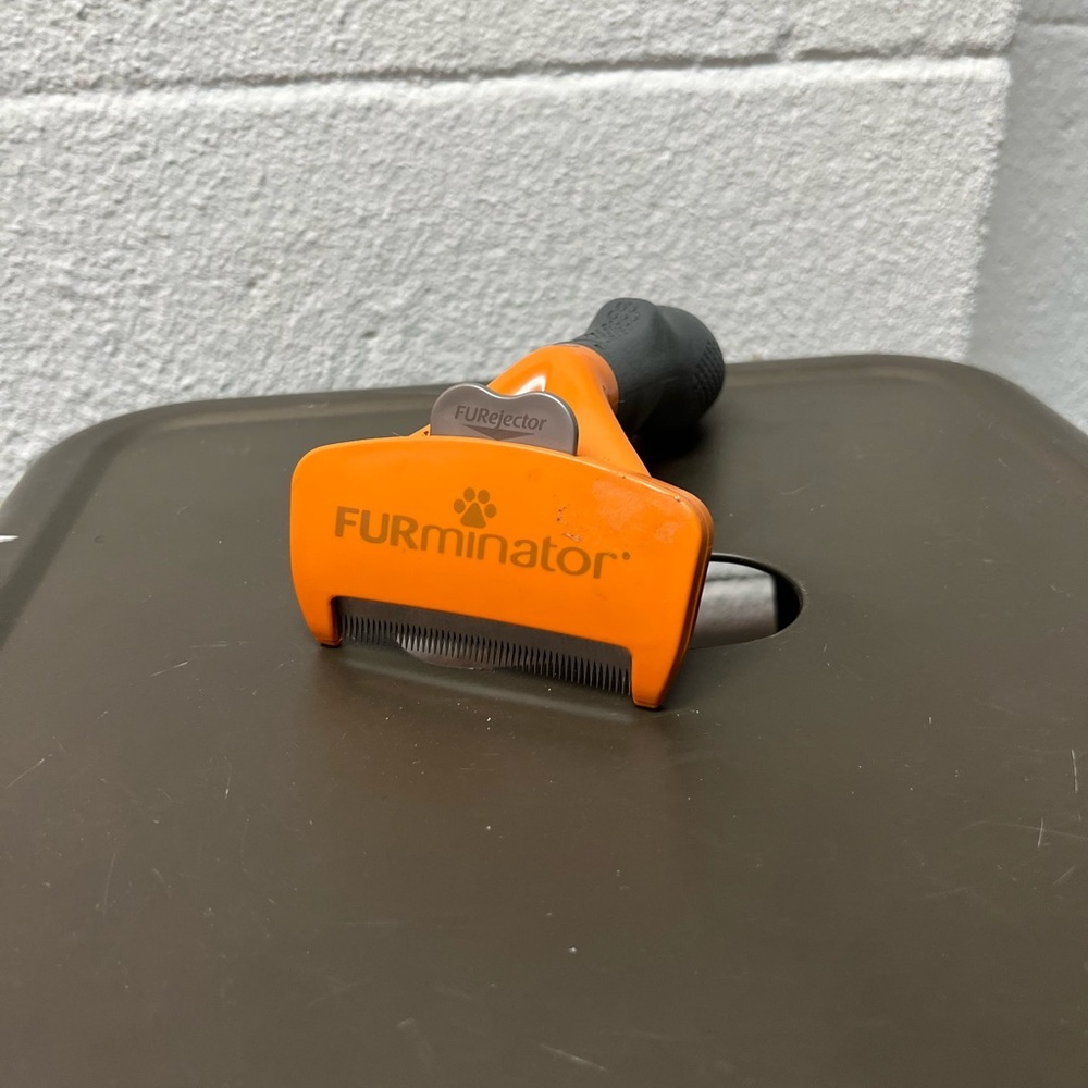 FURminator Orange Shedding Tool